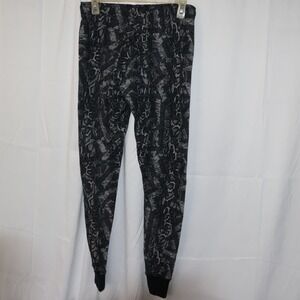 Nike Just Do It Joggers, Size Medium, Cuffed ankles No pockets